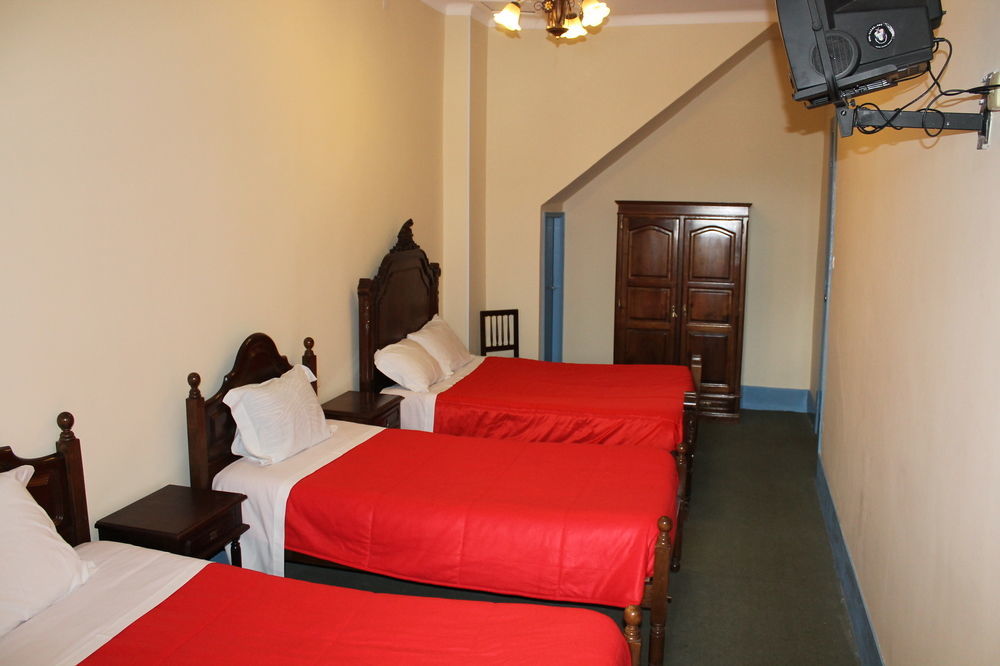 Guest House Henrique VIII OOporto Exteriör bild